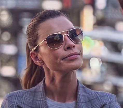 chloe decker sunglasses